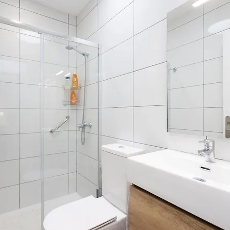 Home2book Lovely & Bright Apt, Pool & Terrace Lägenhet *