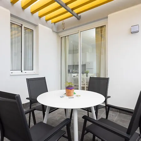 Apartment Home2book Lovely & Bright Apt, Pool & Terrace *