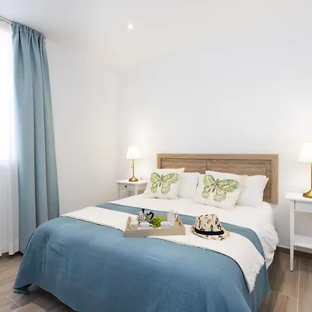 Home2book Lovely & Bright Apt, Pool & Terrace Apartment
